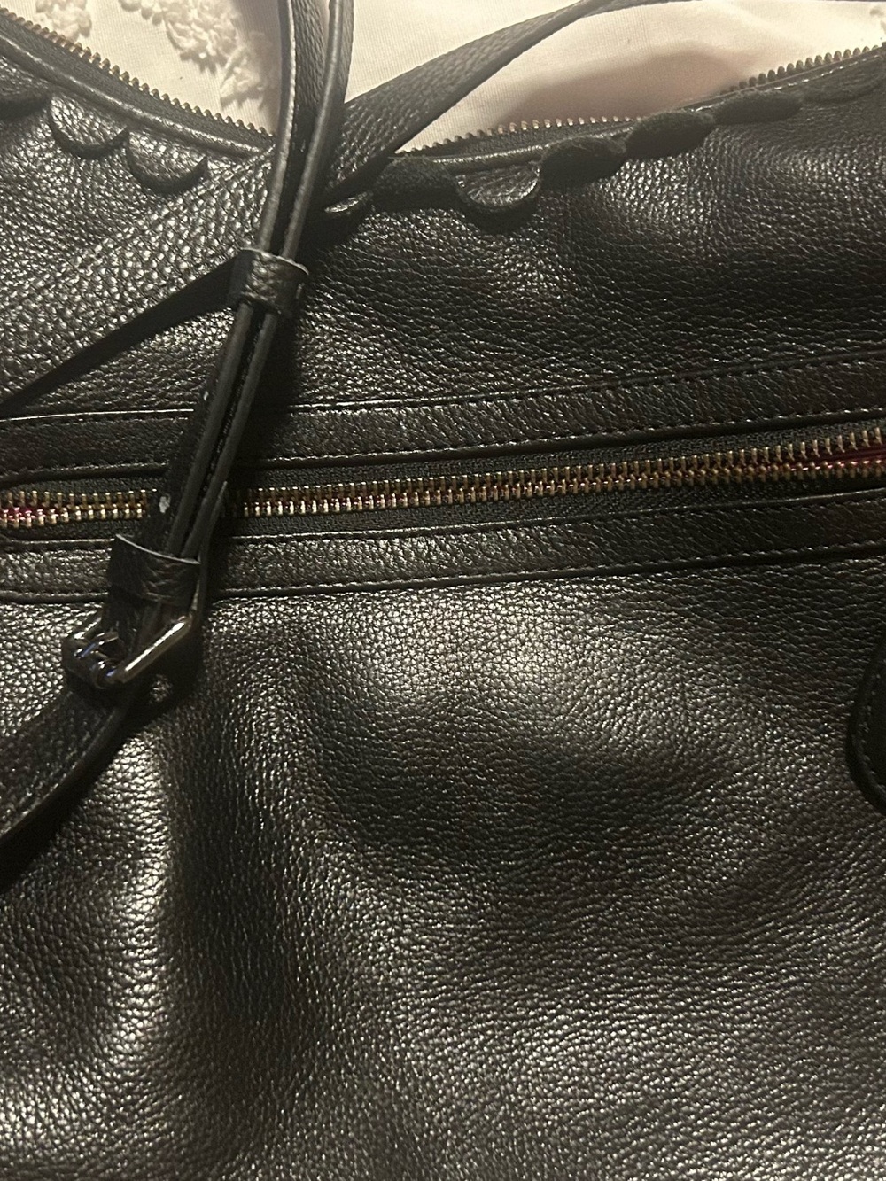 Isabella Fiore Black Leather Shoulder Bag with Multicolor Paisley Embroidery - Picture 8 of 10